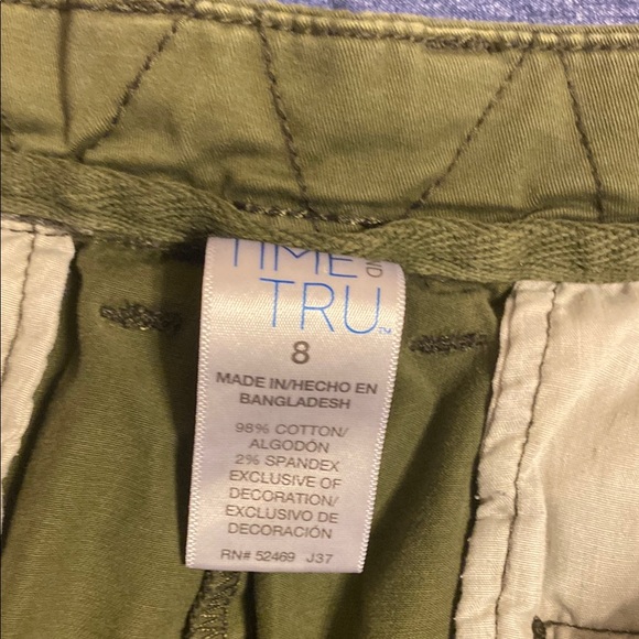 Time and Tru Olive Cargo Shorts - Picture 6 of 6